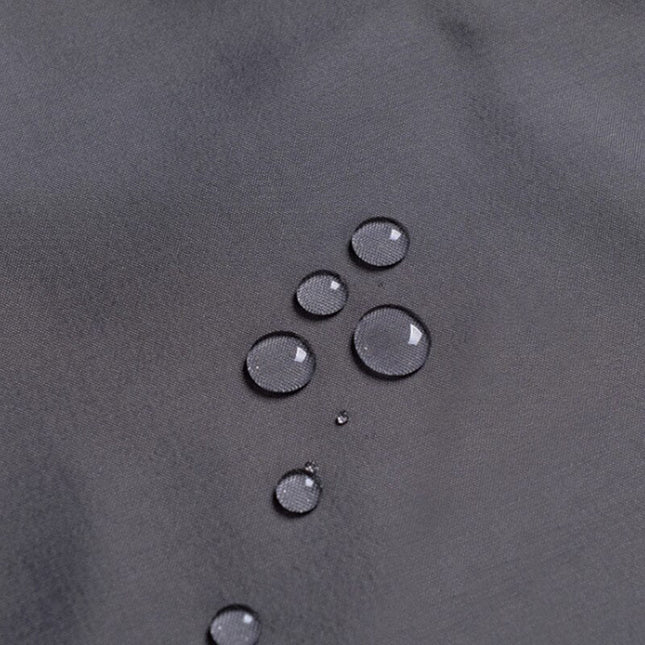 Ensfarvet mørkegråt badeforhæng i polyester