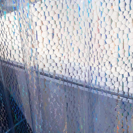 Gennemsigtigt badeforhæng med vægtbånd i bunden