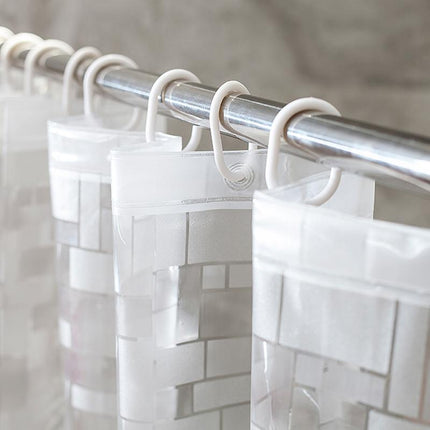 Gennemsigtigt badeforhæng med firkantet mønster