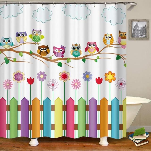Farverigt børnebadeforhæng med søde ugler