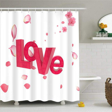 Hvidt badeforhæng med 'Love' tekst