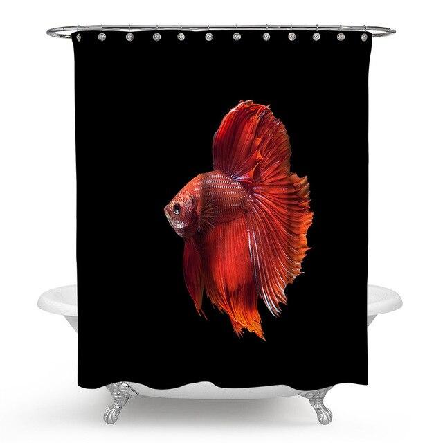 Badeforhæng med rød kampfisk motiv