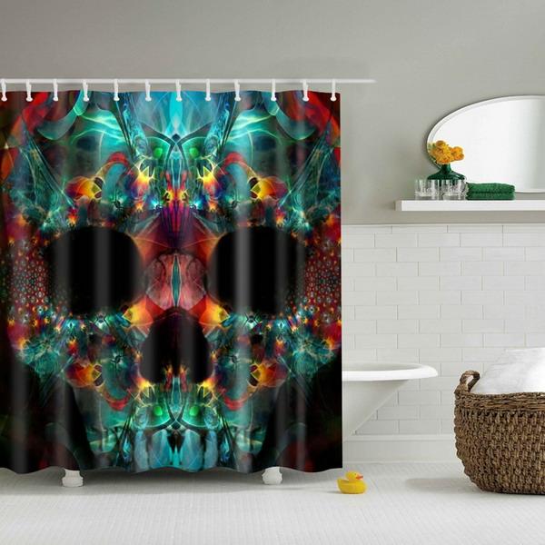 Badeforhæng med farverigt kranie design