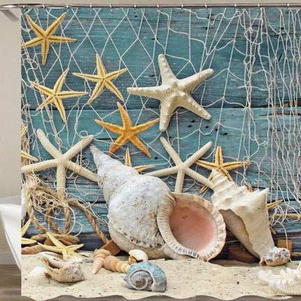 Badeforhæng i maritim stil med skaller