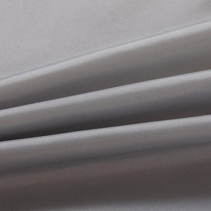 Ensfarvet gråt badeforhæng i polyester stof